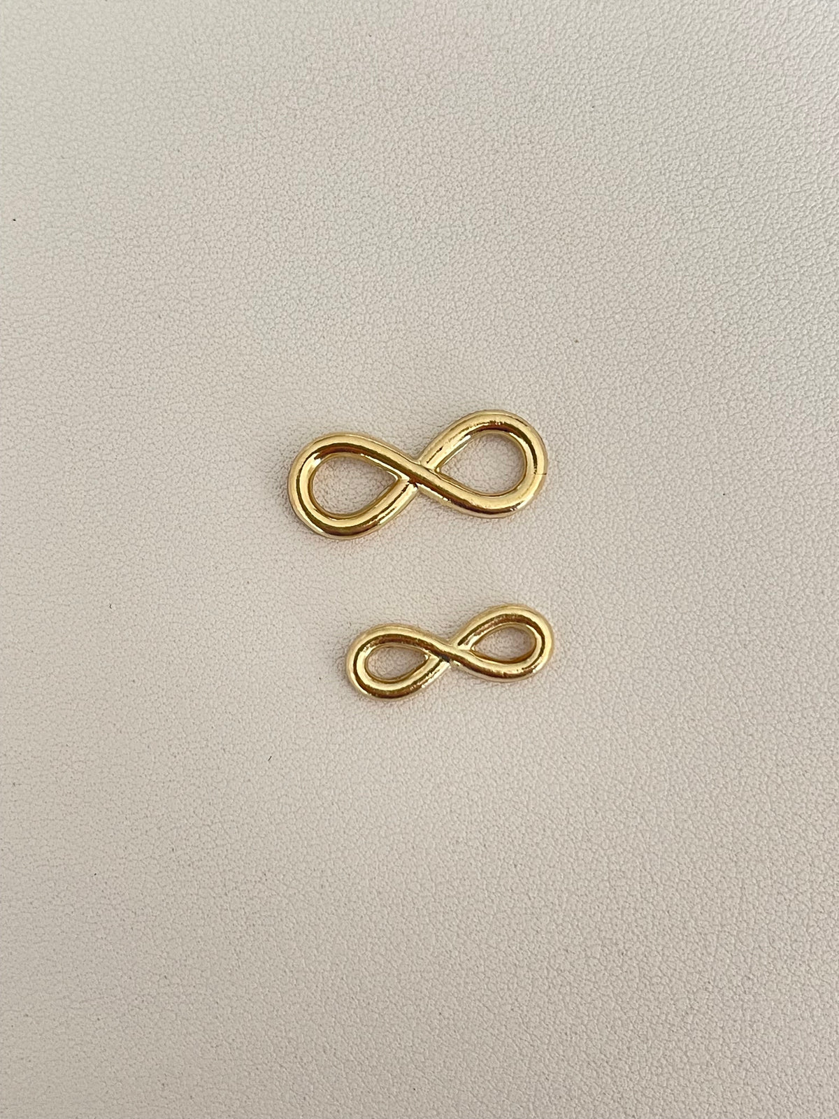 Herrajes infinito