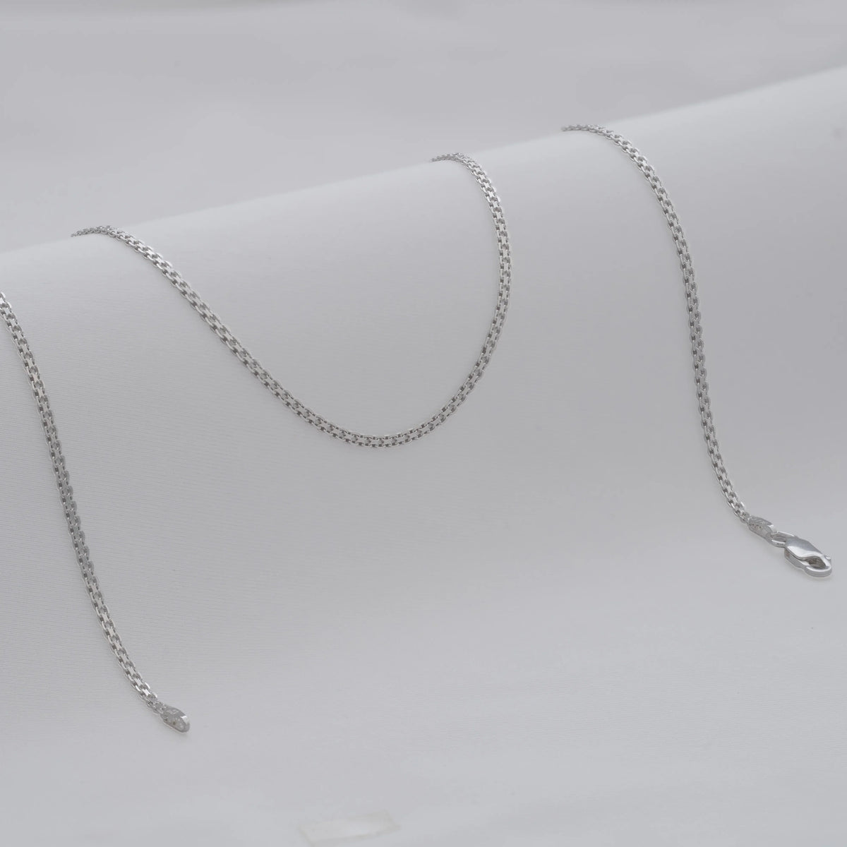 Cadena China 2 mm 65 Cms