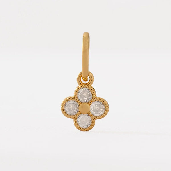 Dije Clover motif