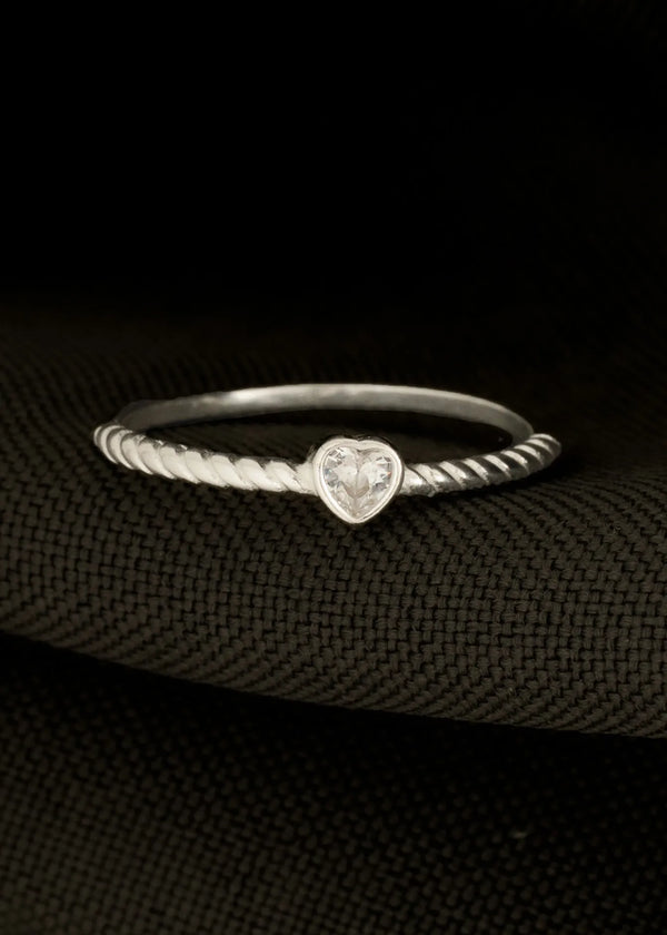 Anillo little heart plata ley 925