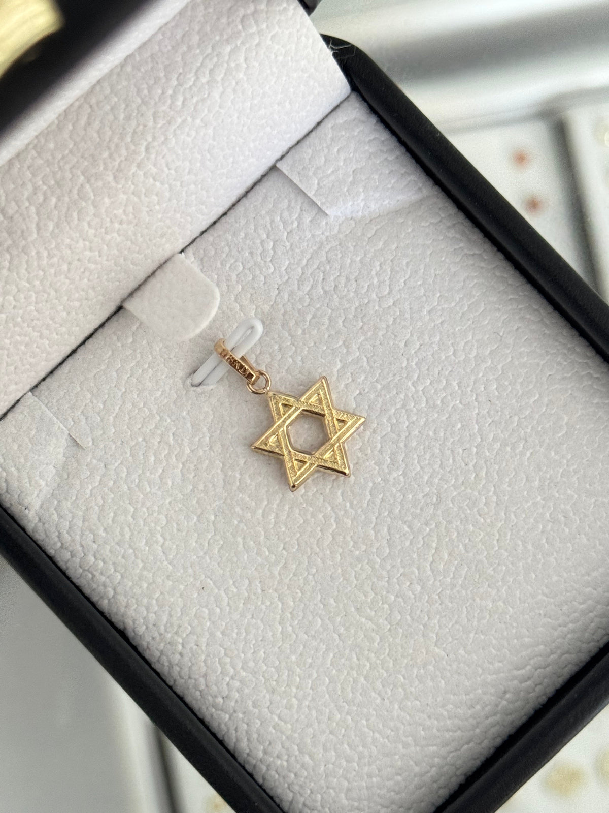 Dije estrella de David