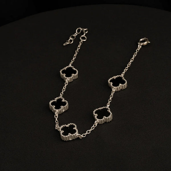 Pulsera clover black 5H 10mm 17 Cms + Ext